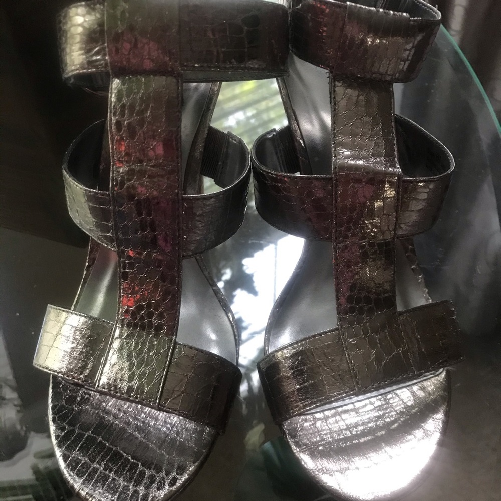 Chinese Laundry Bobbi Sandals